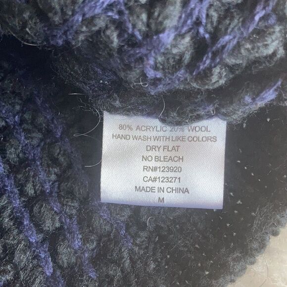 LA Made black sweater  - Picture 6 of 8